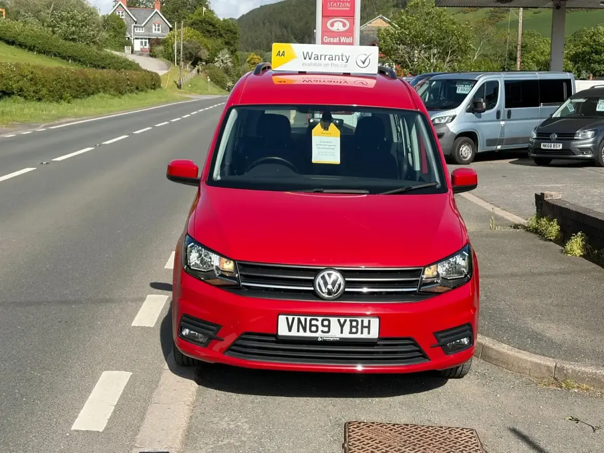 Used VW Caddy Maxi Life 2019 Red MPV