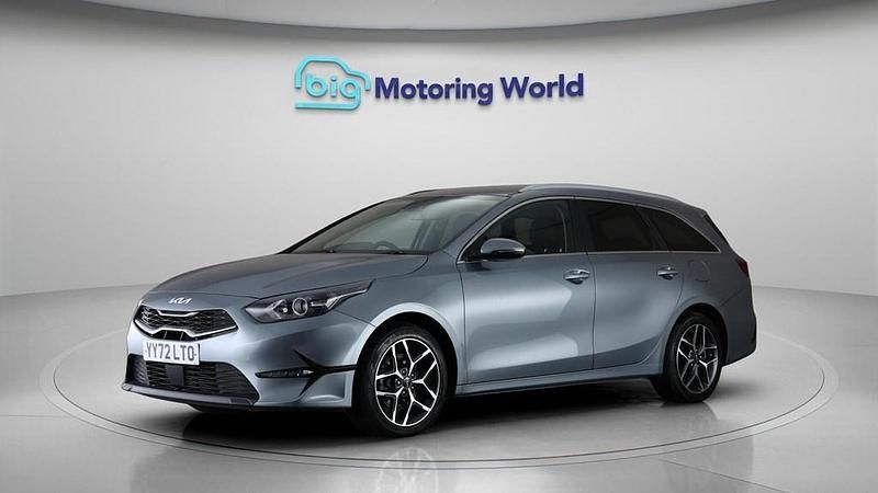 Used Kia Ceed Sportswagon 158 HP (116 kW) 2022 Silver Estate