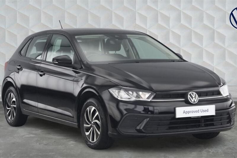 Black Used 2021 VW Polo Life Hatchback | £15,175 (Fair price) - Image 1/4
