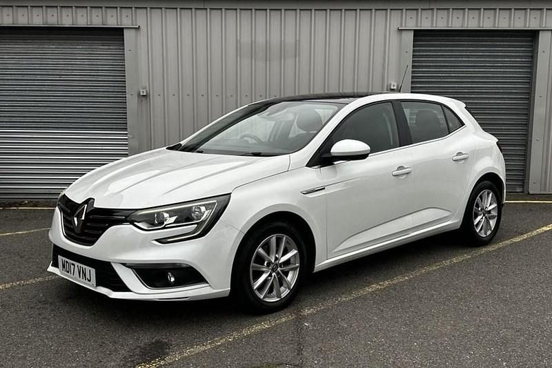 White Used 2017 Renault Mégane IV Dynamique Hatchback | £7,400 (Fair price) - Image 1/1