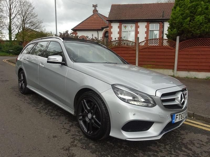 Usado Mercedes E350 AMG 252 HP (185 kW) 2014 Prateado Carrinha