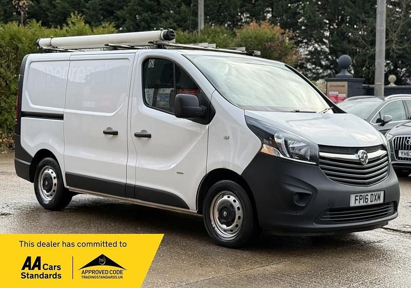White Used 2016 Vauxhall Vivaro S Van | £7,390 (Good price) - Image 1/2
