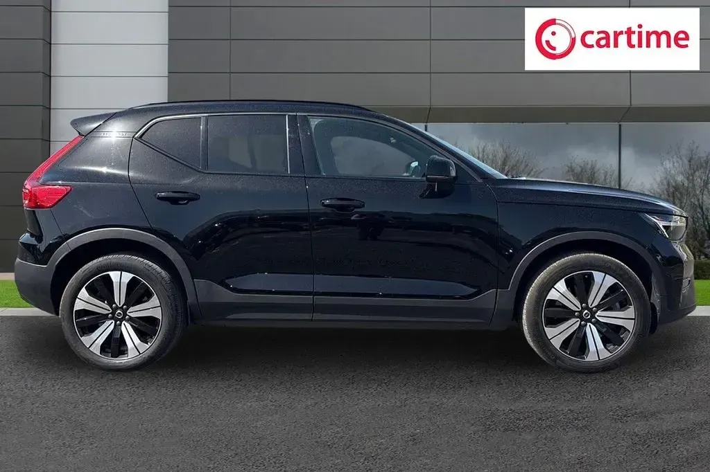 Used Volvo XC40 Core 169 kW (231 HP) 2023 Black SUV