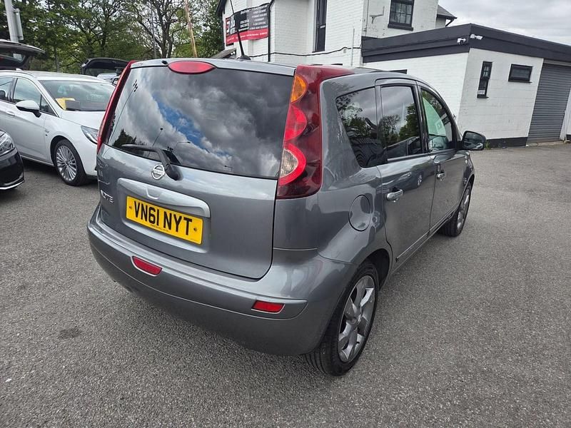 Begagnad Nissan Note N-TEC 2011 Grå Halvkombi