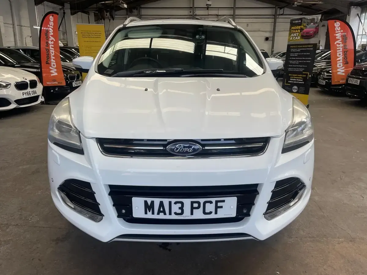 Usado Ford Kuga Titanium X 163 HP (119 kW) 2013 Branco SUV