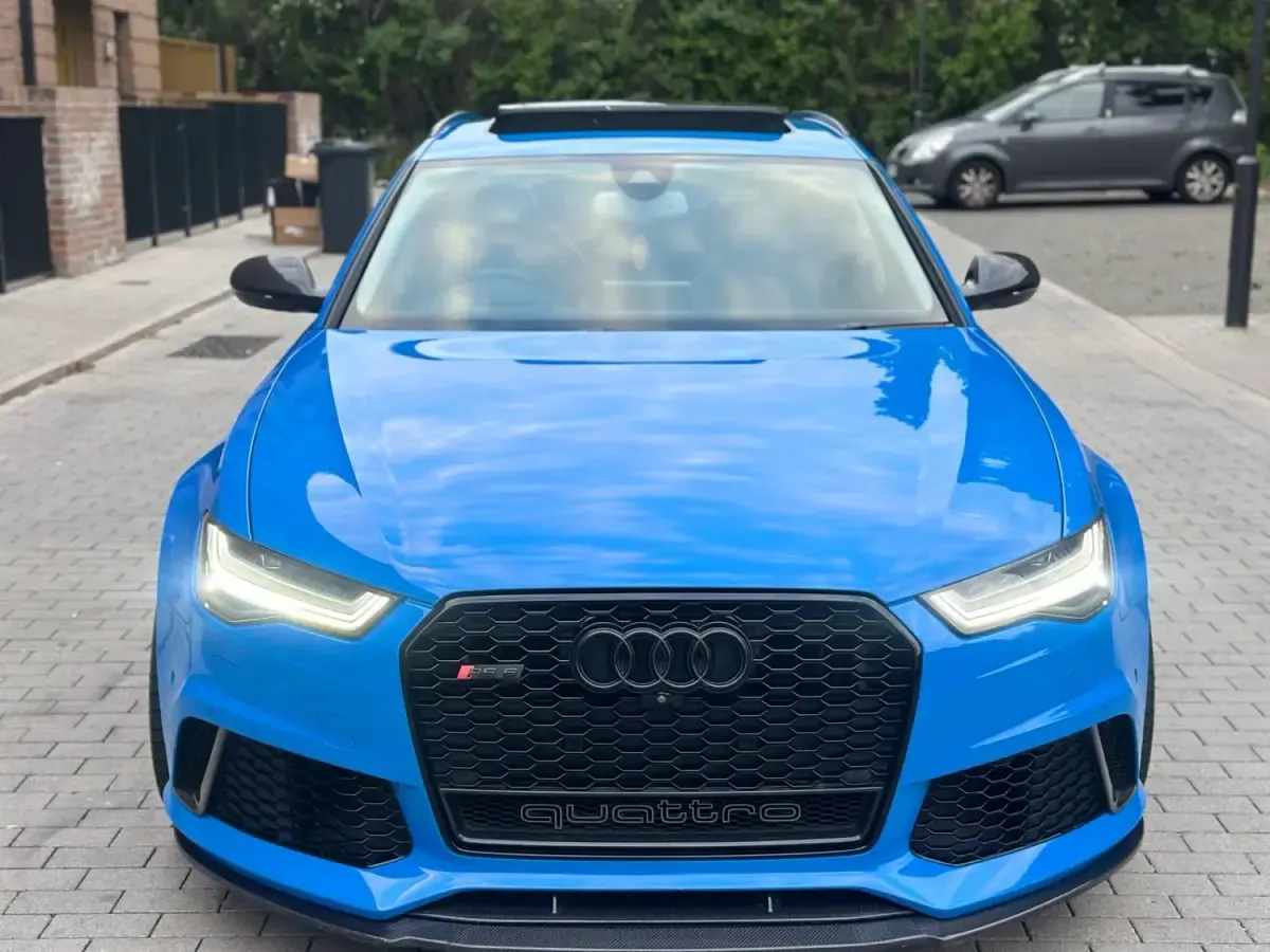Begagnad Audi RS6 Performance 2017 Blå Kombi