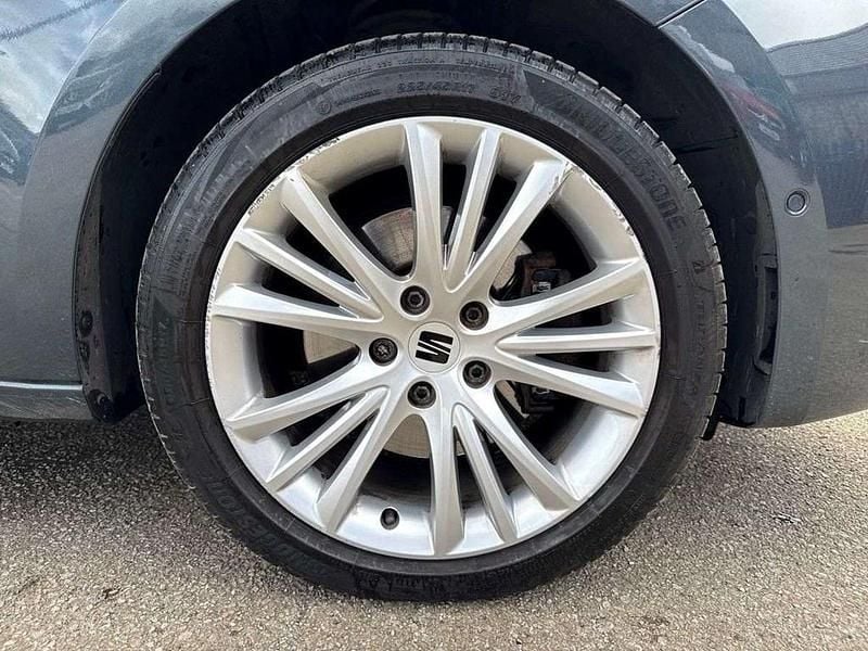 Used Seat Leon SE Dynamic 115 HP (84 kW) 2023 Grey Estate