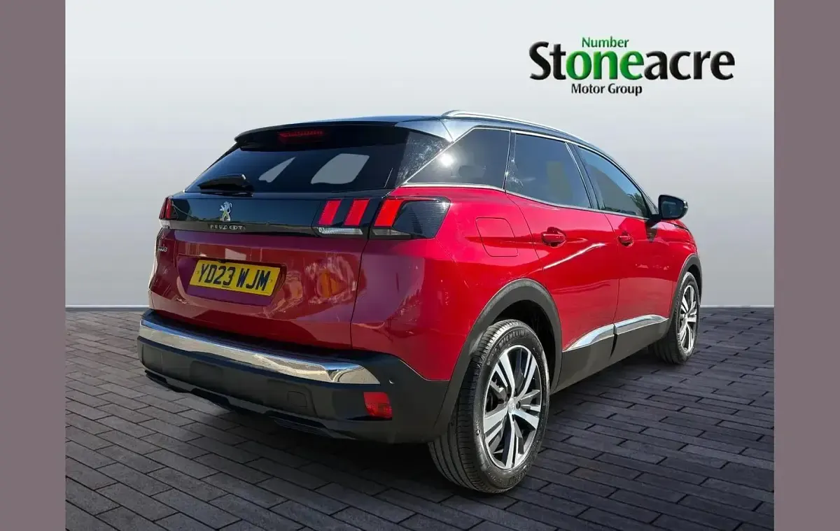 Used Peugeot 3008 Allure+ 131 HP (96 kW) 2023 Red SUV