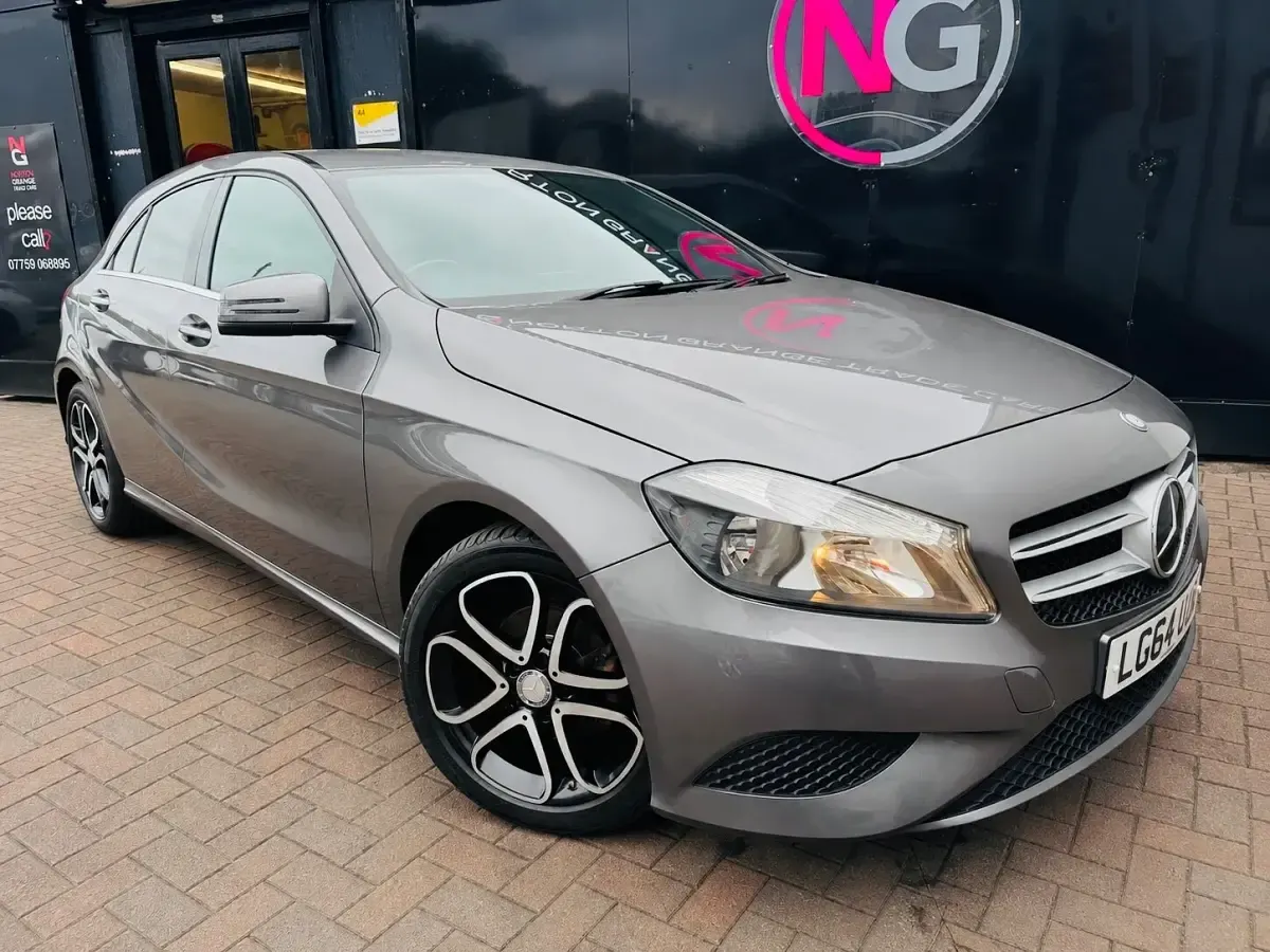 Used Mercedes A180 109 HP (80 kW) 2014 Grey Hatchback