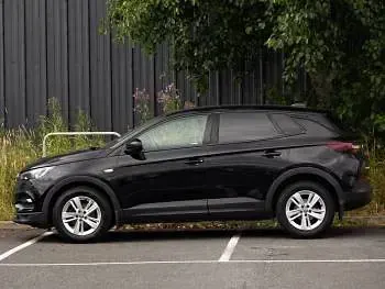 Used Vauxhall Grandland X 130 HP (95 kW) 2018 Black SUV