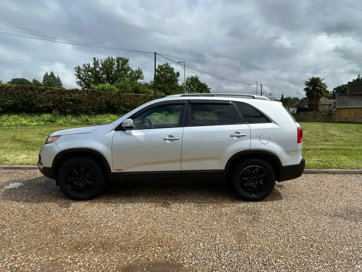 Used Kia Sorento 197 HP (144 kW) 2012 Silver SUV