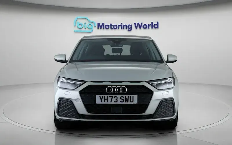 Begagnad Audi A1 Sportback 95 HK (69 kW) 2023 Silver Halvkombi