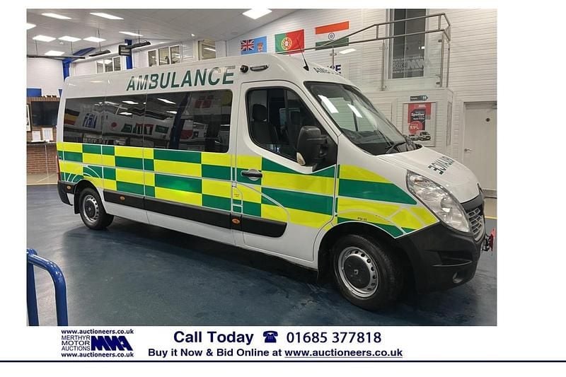 White Used 2019 Renault Master Van | £9,000 (Good price) - Image 1/4