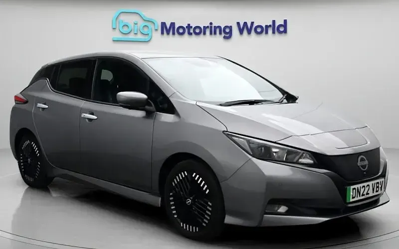 Used Nissan Leaf N-Connecta 110 kW (150 HP) 2025 Hatchback
