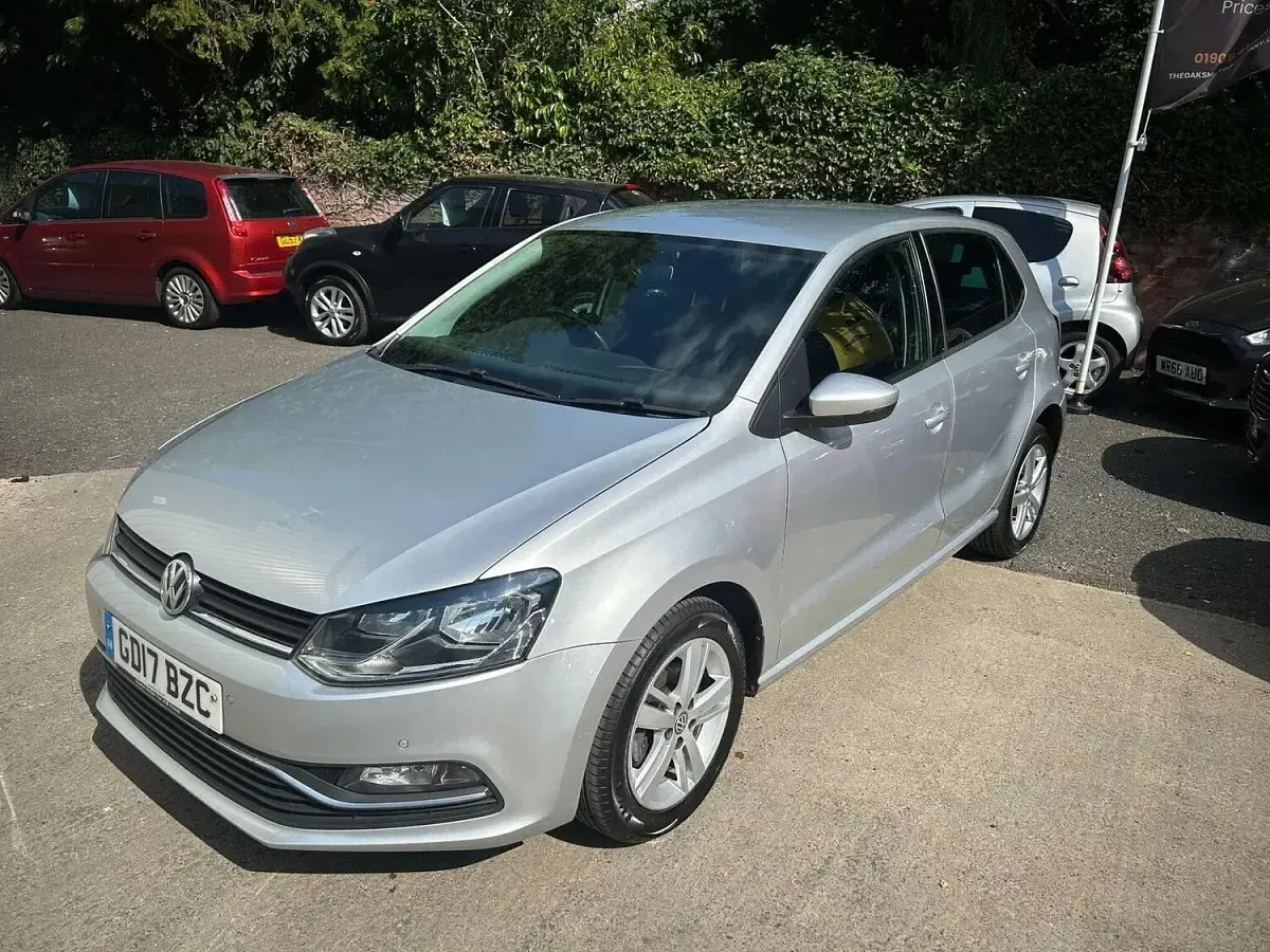 Used VW Polo Edition 90 HP (66 kW) 2017 Silver Hatchback
