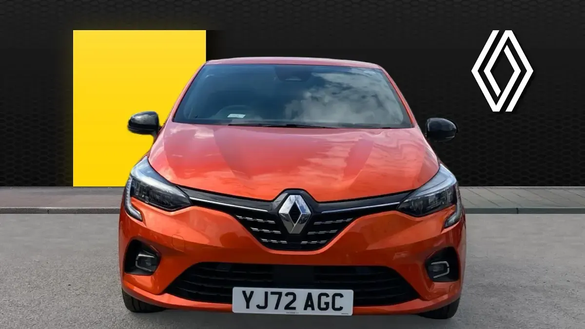 Second-hand Renault Clio V Techno 145 CP (106 kW) 2023 Portocaliu Hatchback