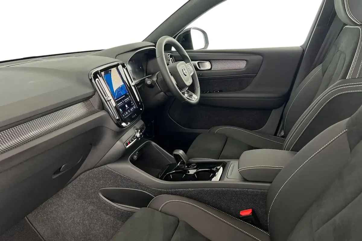 New Volvo EX40 Plus 185 kW (252 HP) 2026 Aurora silver SUV