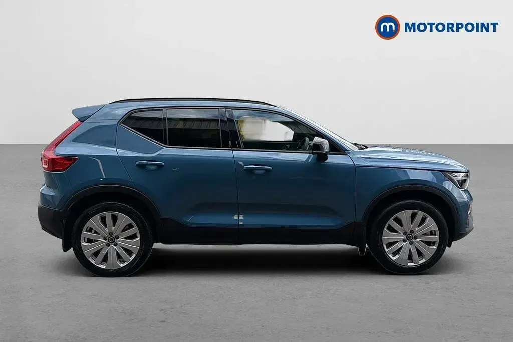 Used Volvo EX40 Core 185 kW (252 HP) 2024 Blue SUV
