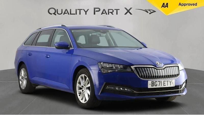 Used Skoda Superb SE Technology 218 HP (160 kW) 2021 Blue Estate