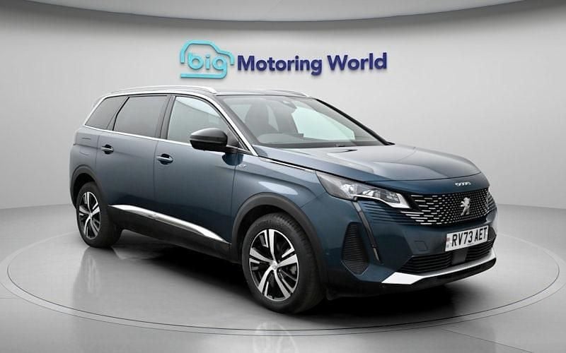 Second-hand Peugeot 5008 GT 131 CP (96 kW) 2023 Albastru SUV