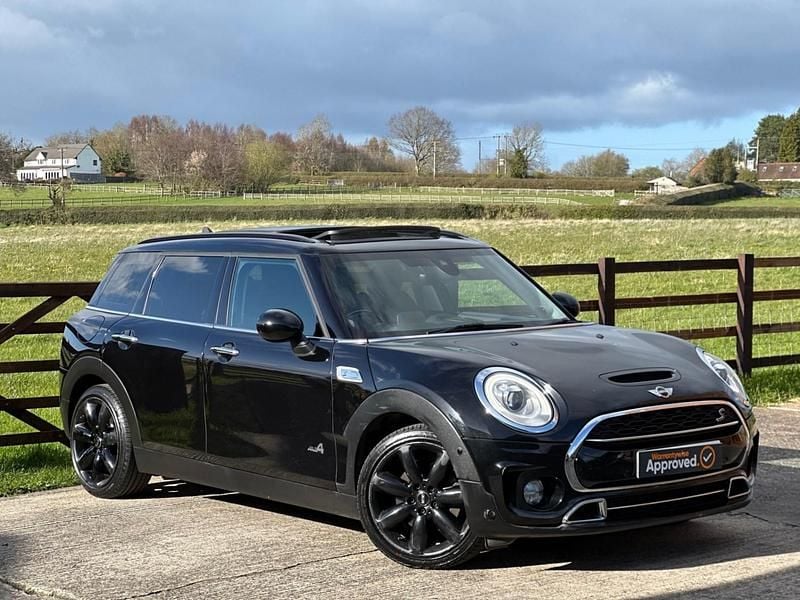 Used Mini Cooper Clubman 2016 Black Estate