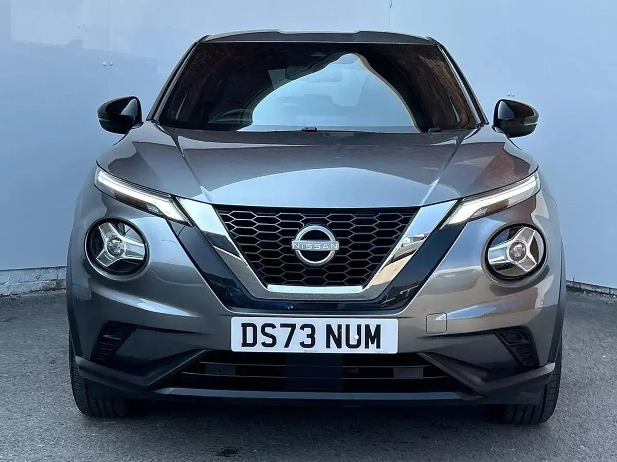 Used Nissan Juke N-Connecta 114 HP (83 kW) 2024 Grey SUV