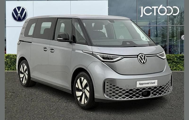 Usado VW ID. Buzz Pro 150 kW (204 HP) 2023 Prateado Monovolume