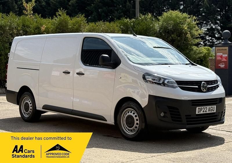 White Used 2022 Vauxhall Vivaro S Van | £11,490 (Fair price) - Image 1/2