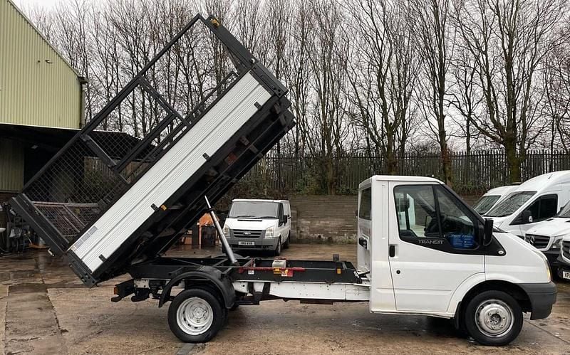 Used Ford Transit 125 HP (91 kW) 2014 White Cabriolet