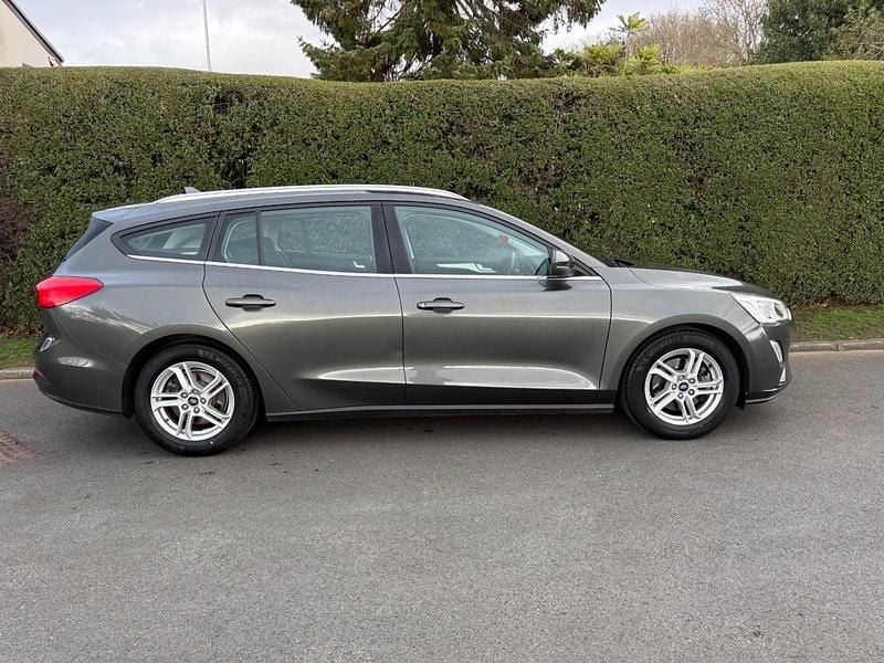 Used Ford Focus Zetec 2019 Grey Estate