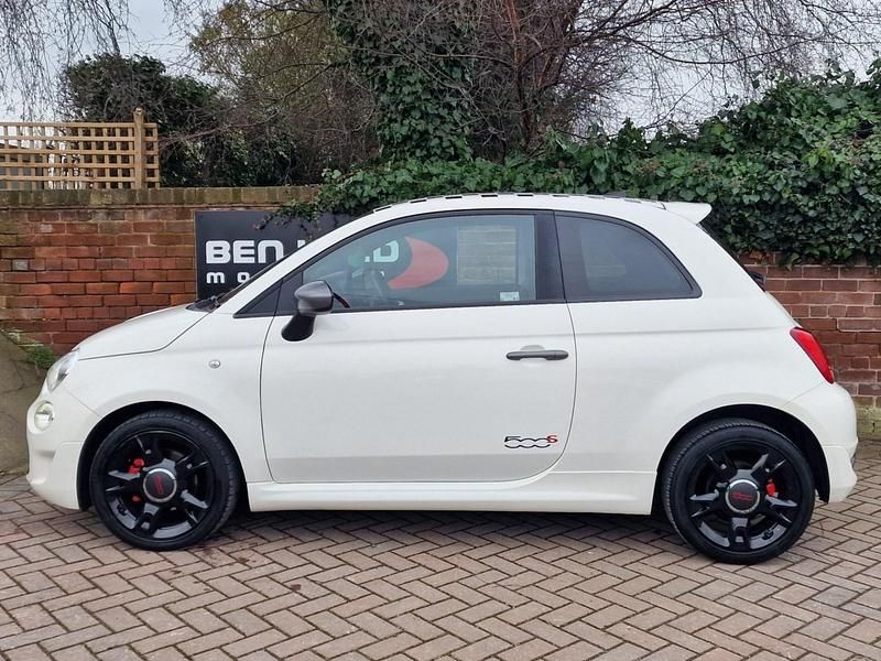 Used Fiat 500 S 105 HP (77 kW) 2017 White Hatchback
