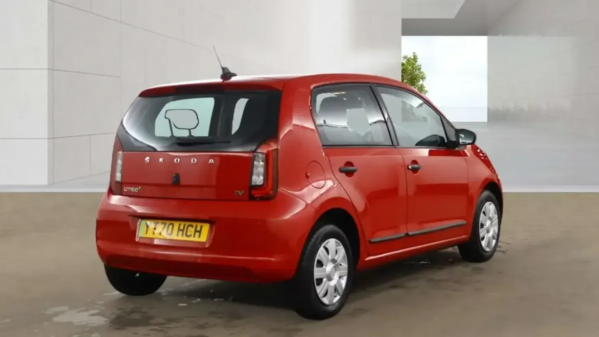 Used Skoda Citigo-e IV SE 61 kW (83 HP) 2020 Red Hatchback