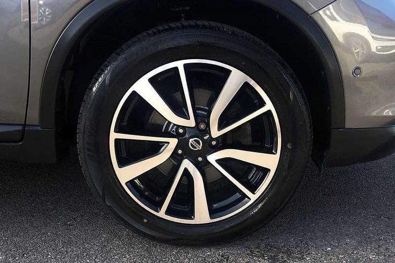 Used Nissan X-Trail Tekna 150 HP (110 kW) 2019 Grey SUV