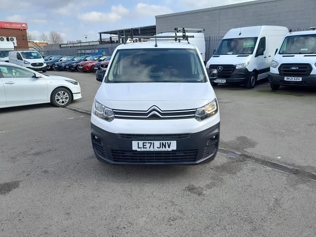 Used Citroën Berlingo 100 HP (73 kW) 2022 White MPV