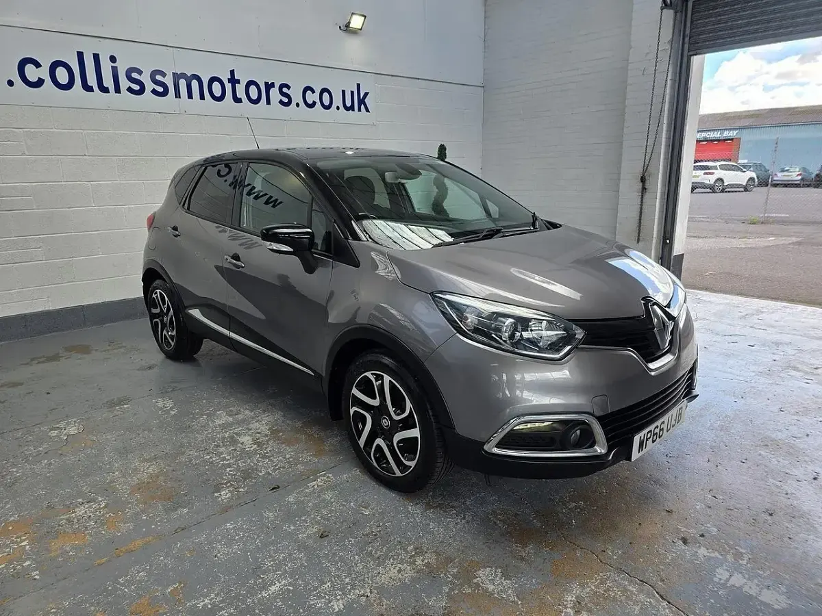 Used Renault Captur Dynamique 90 HP (66 kW) 2016 Grey/black SUV