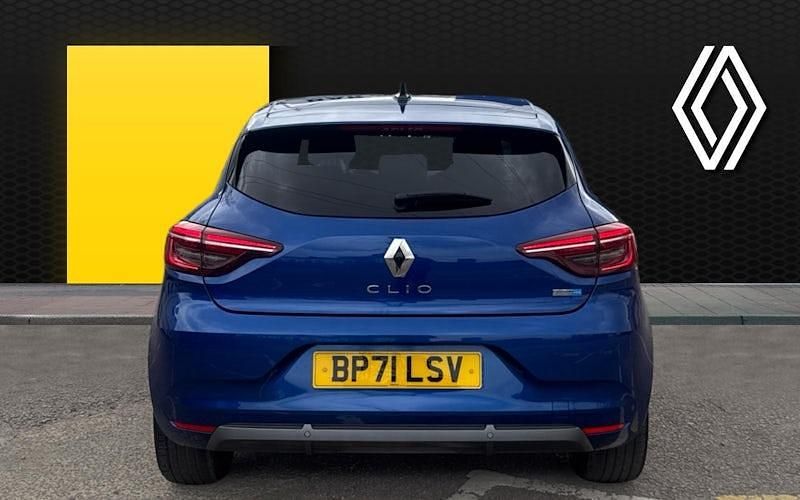 Used Renault Clio V RS Line 140 HP (102 kW) 2022 Blue Hatchback