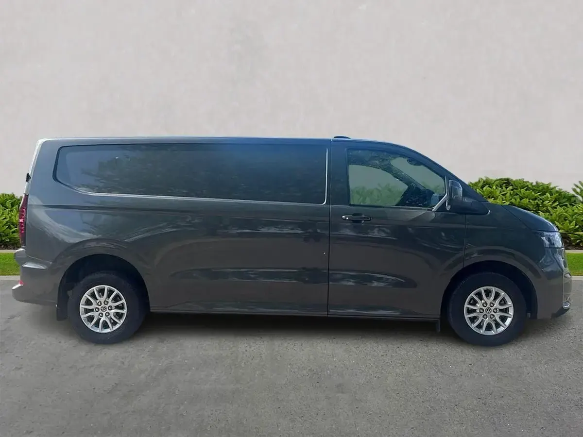 Used VW T7 Pro 150 HP (110 kW) 2025 Grey Van