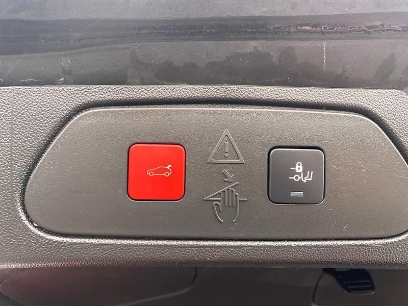 Used Vauxhall Grandland X Ultimate 130 HP (95 kW) 2023 Red SUV