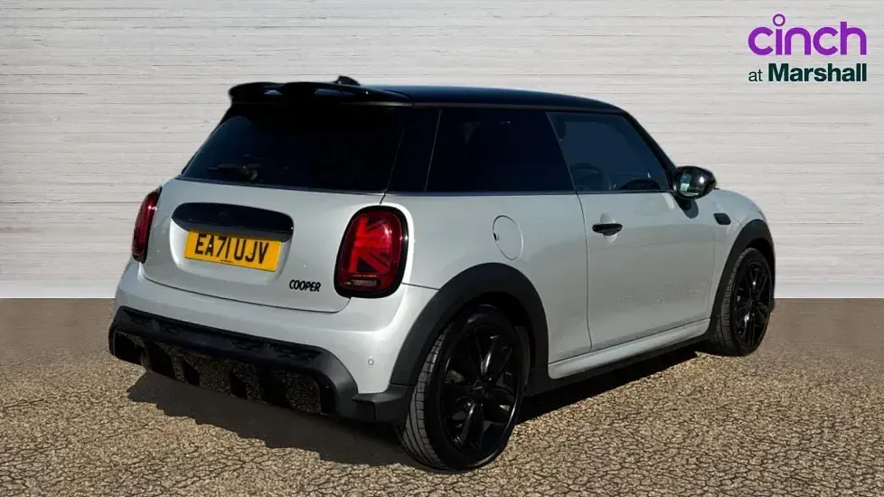 Używany Mini Cooper Sport 136 KM (100 kW) 2021 Srebrny Hatchback