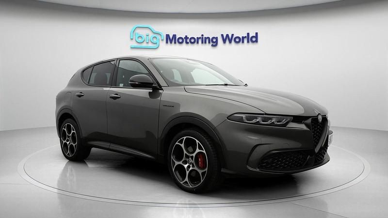 Grey Used 2023 Alfa Romeo Tonale Veloce SUV | £22,400 (Fair price) - Image 1/4