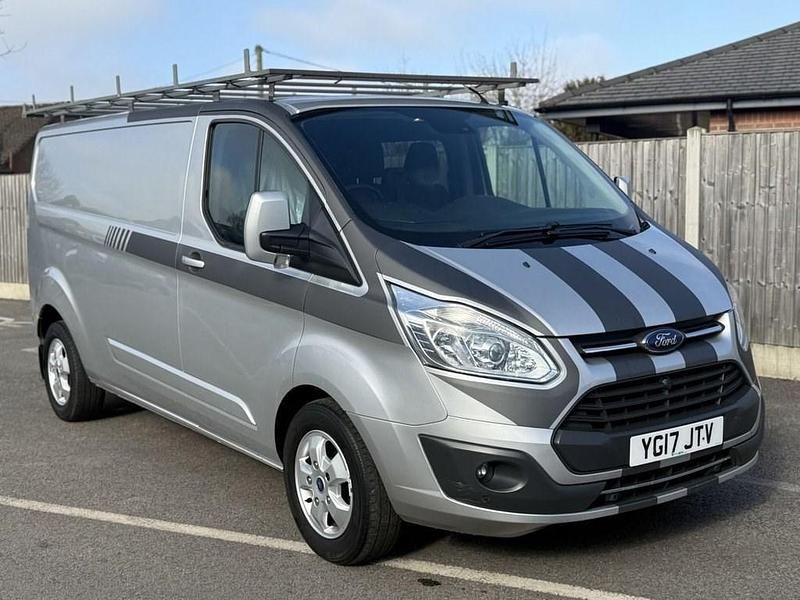 Used Ford Transit Custom Limited 170 HP (125 kW) 2017 Silver Van