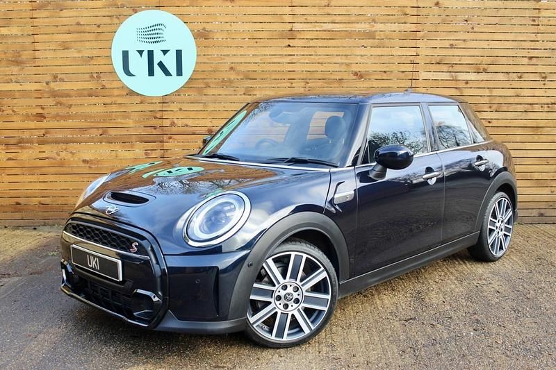Used Mini Cooper S Exclusive 2022 Black Hatchback