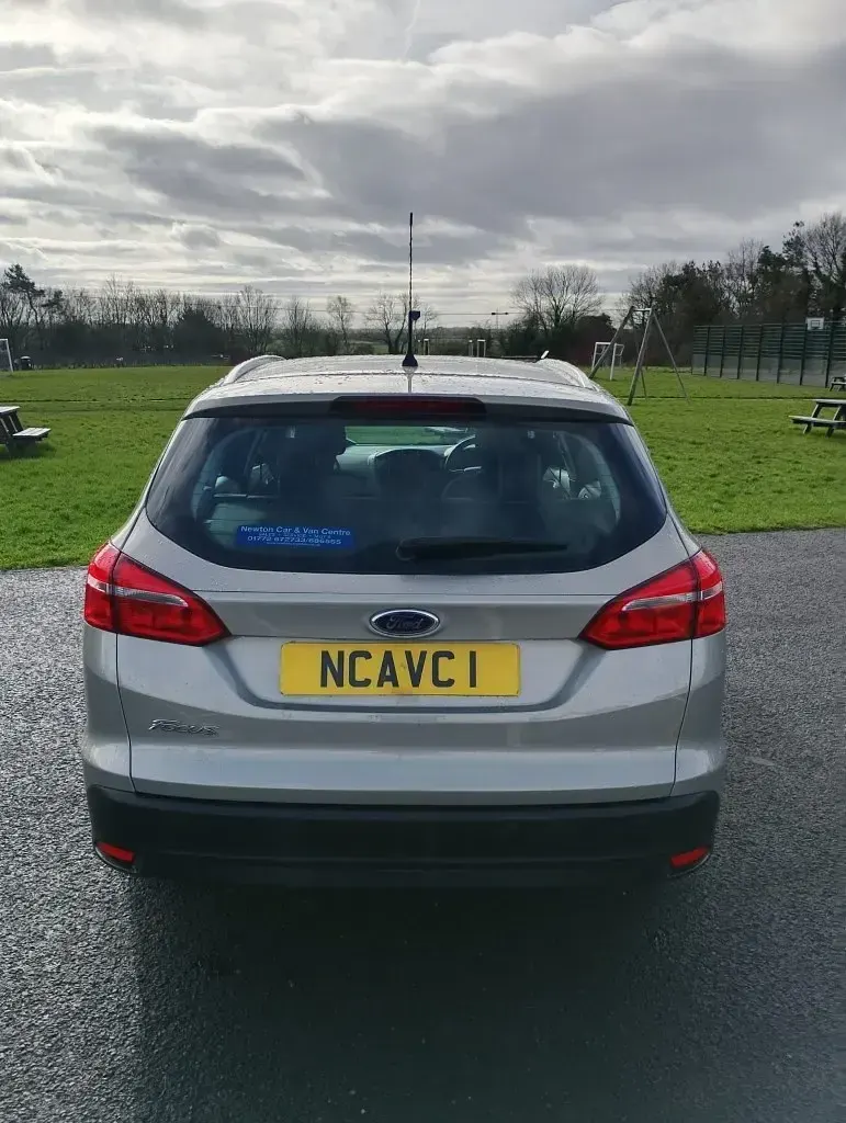 Second-hand Ford Focus Zetec 115 CP (84 kW) 2015 Argintiu Break
