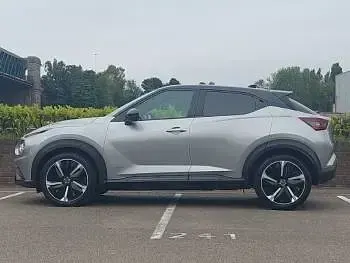 Used Nissan Juke Tekna+ 143 HP (105 kW) 2023 Silver SUV