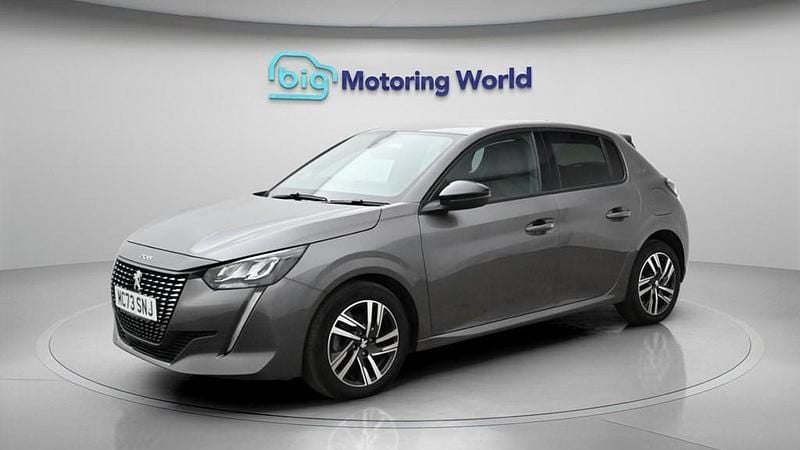 Used Peugeot 208 Allure+ 100 HP (73 kW) 2023 Grey Hatchback
