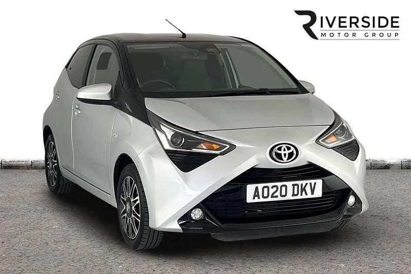 Silver splash Used 2020 Toyota Aygo X-clusiv Hatchback | £8,990 (Good price) - Image 1/4