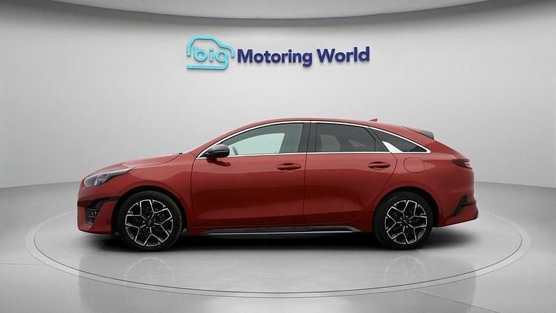 Used Kia ProCeed GT-Line 158 HP (116 kW) 2023 Red Estate