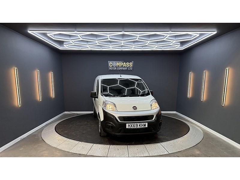 Used Fiat Fiorino 80 HP (58 kW) 2019 White MPV