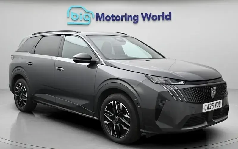 Used Peugeot 5008 Allure 136 HP (100 kW) 2025 SUV