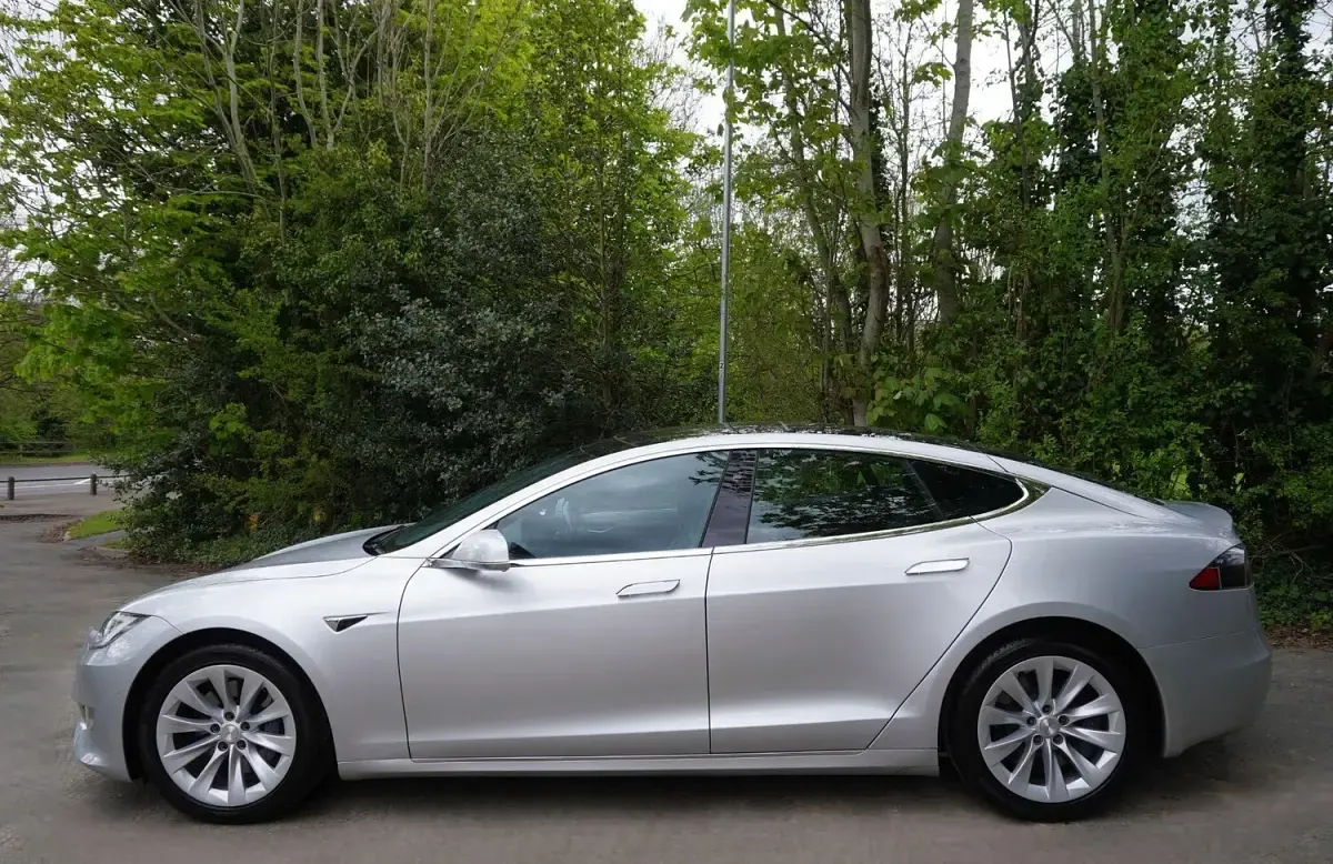 Used Tesla Model S 386 kW (525 HP) 2018 Grey Hatchback